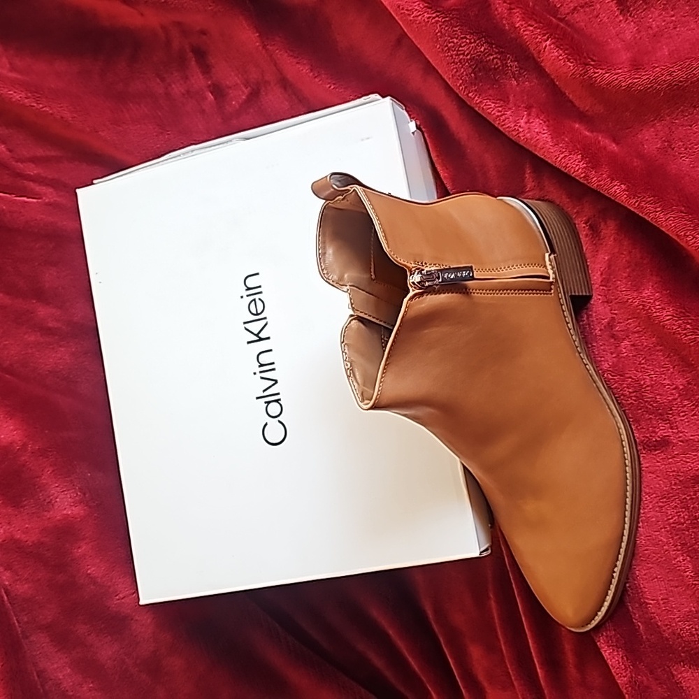 Calvin Klein  mid boots
